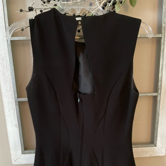 LBD - Picture 4 of 4